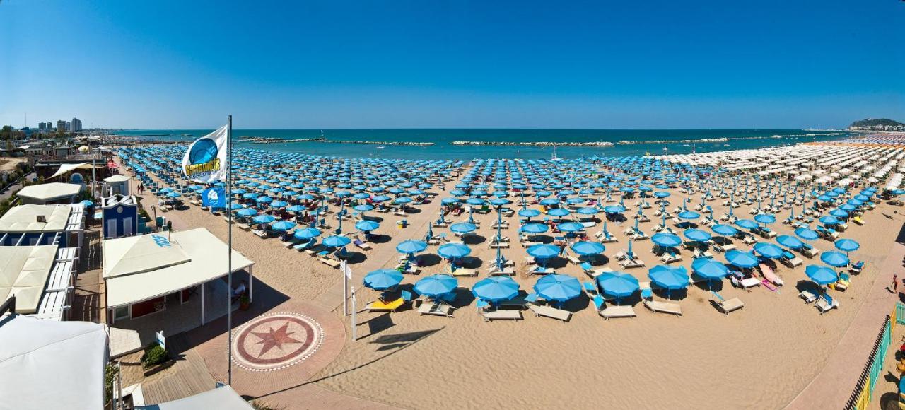 Hotel Panorama Cattolica Exterior photo